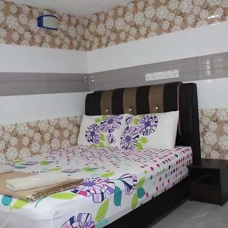 Ark Hotel Batu Caves Bagian luar foto
