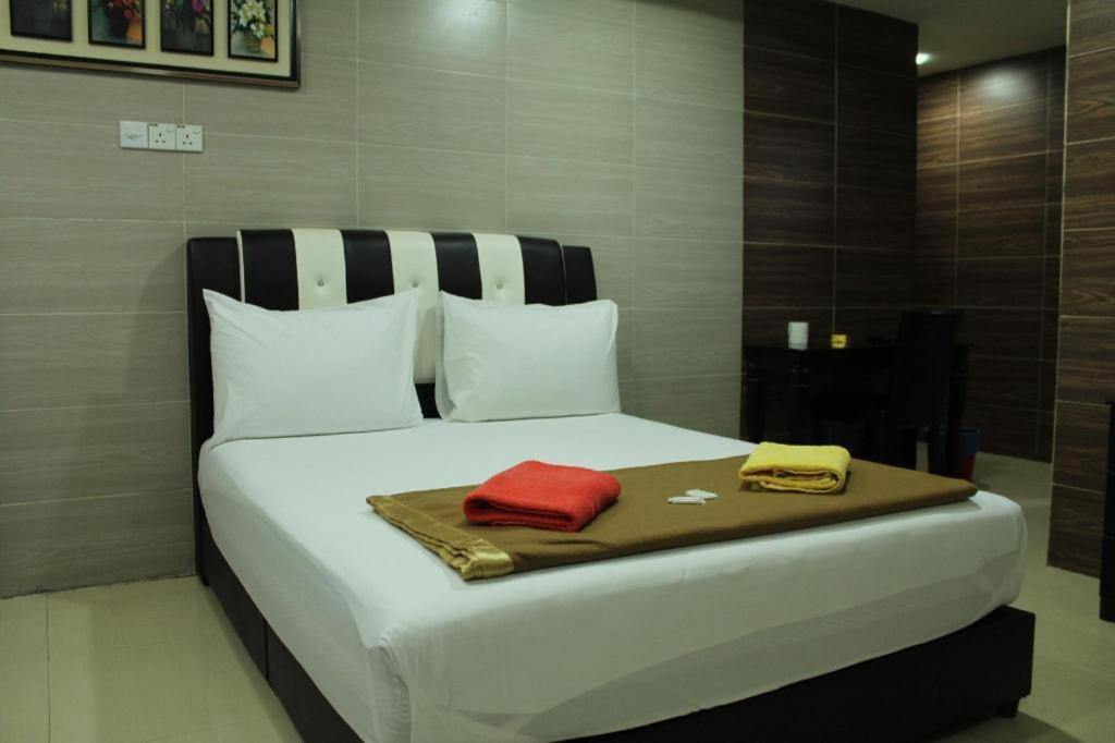Ark Hotel Batu Caves Bagian luar foto